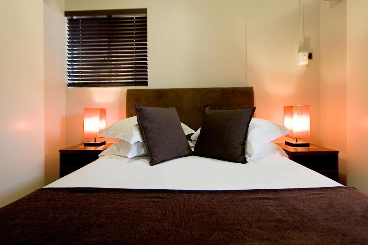 10 On Cape Self Catering Apartments พอร์ตเอลิซาเบธ ภายนอก รูปภาพ