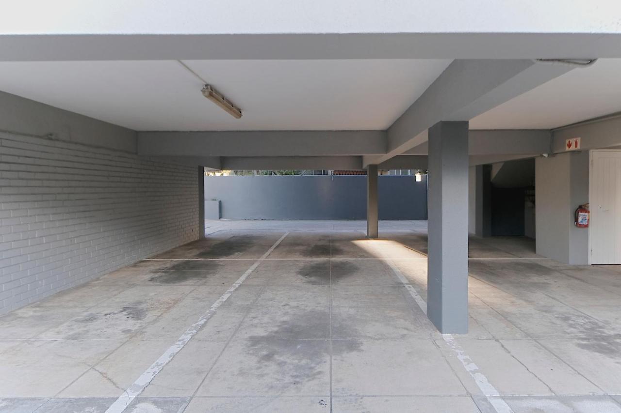 10 On Cape Self Catering Apartments พอร์ตเอลิซาเบธ ภายนอก รูปภาพ